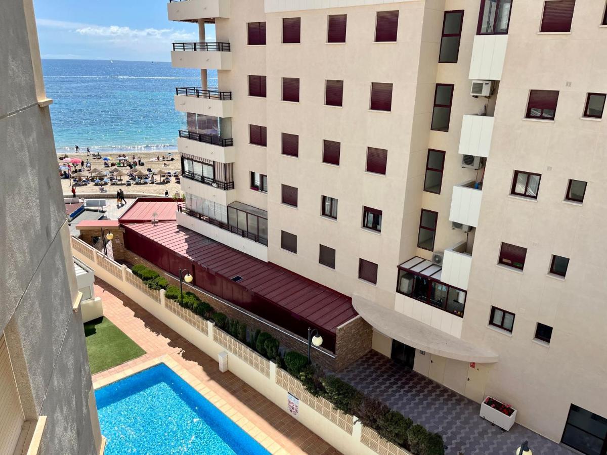 Modern Apartment On The Beach With Pool Calpe Esterno foto